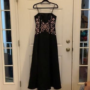 BETSY & ADAM formal dress